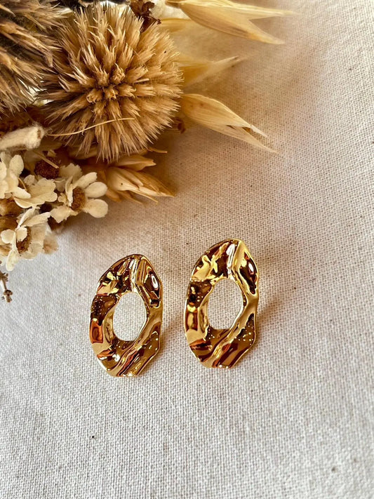 14K Gold-Plated Silver Rough Oval Stud Earrings l Minimalist earrings - Silver earrings - Everyday earrings