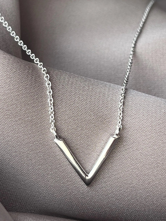 Sterling Silver ‘V’ Pendant Necklace with Polished Silver-Plated Finish